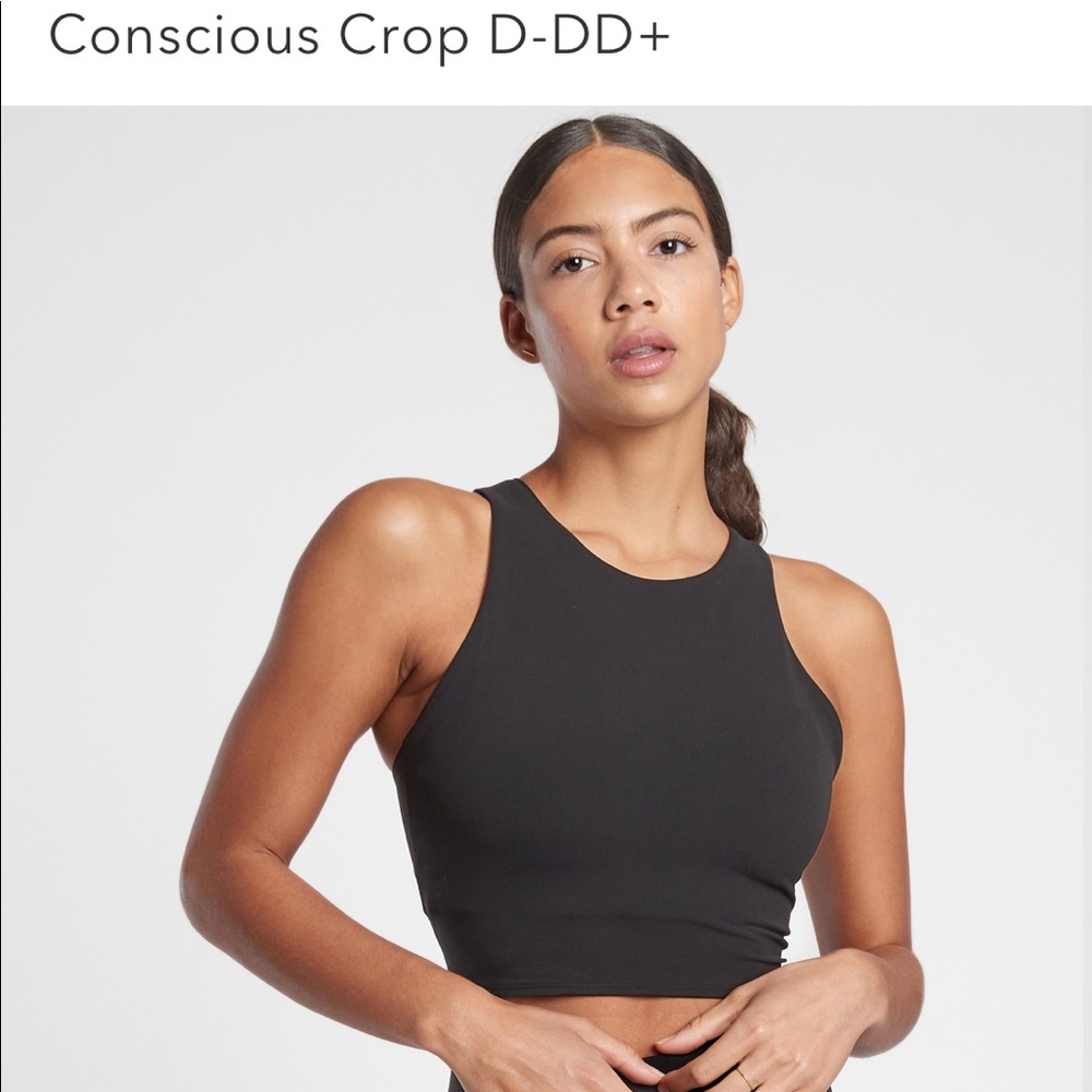 Athleta Conscious Crop